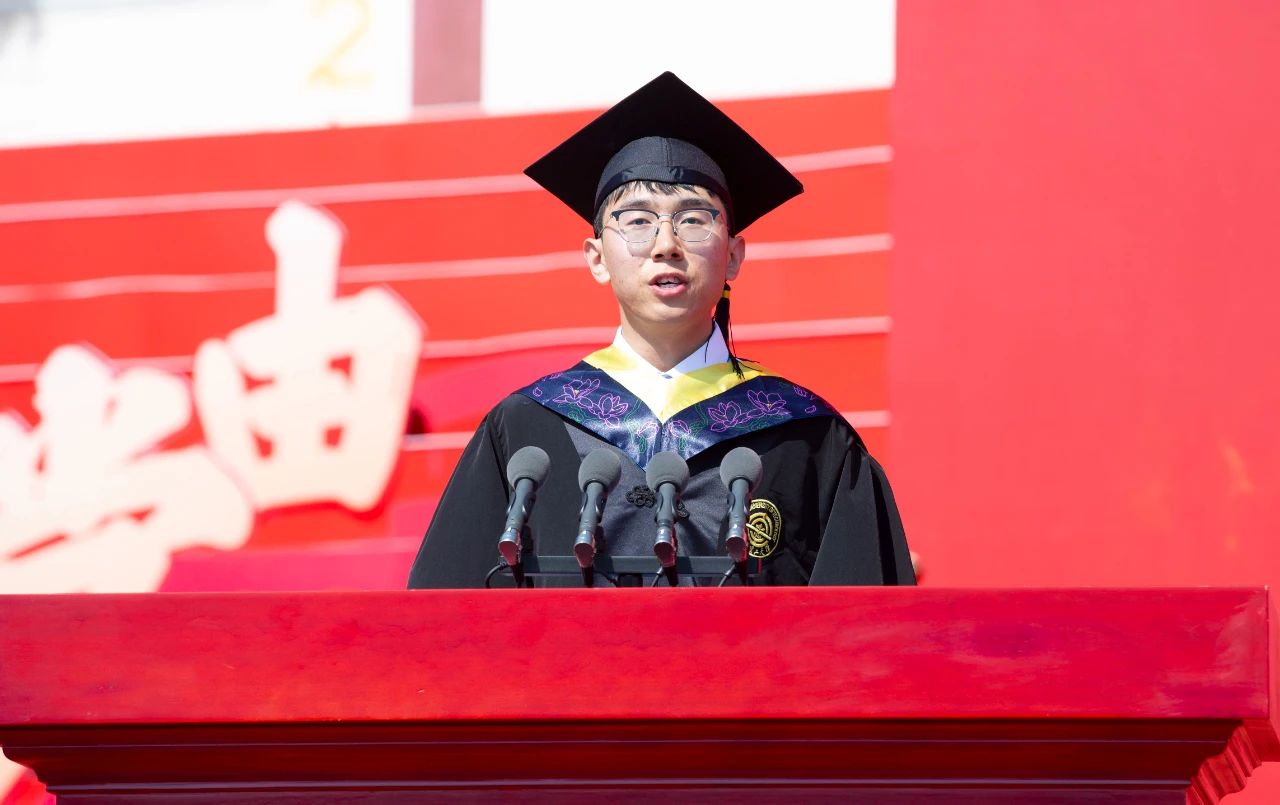 “在大工生活，包幸福的！”近几年，学校各项学习生活条件不断改善，育人环境持续优化！今年还将有新食堂、新宿舍投入使用，DUTers一起期待吧！