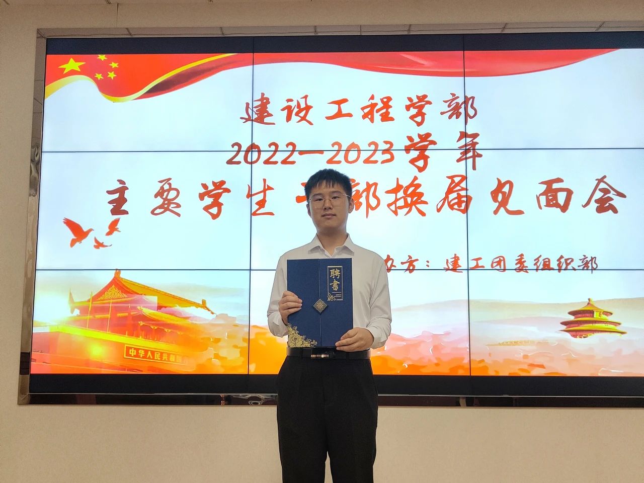 他是陈诗文！“一根不屈服的钢筋”！