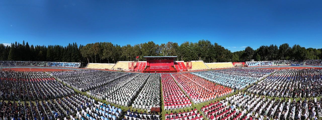 全文来了！校长贾振元院士在2024级新生开学典礼上的致辞！
