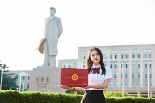 我大连理工，实名“宠”学生！