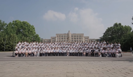 “聚人才之势，筑创新高地。”7月8日，第八届大连理工大学国际青年学者论坛暨2024年大连全球人才创新发展论坛开幕。万余名海内外优秀青年人才线下、线上参会。破界而出，共书未来！大工期待你的加入！