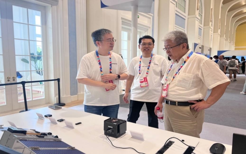 大连1号-连理卫星亮相华为开发者大会2023