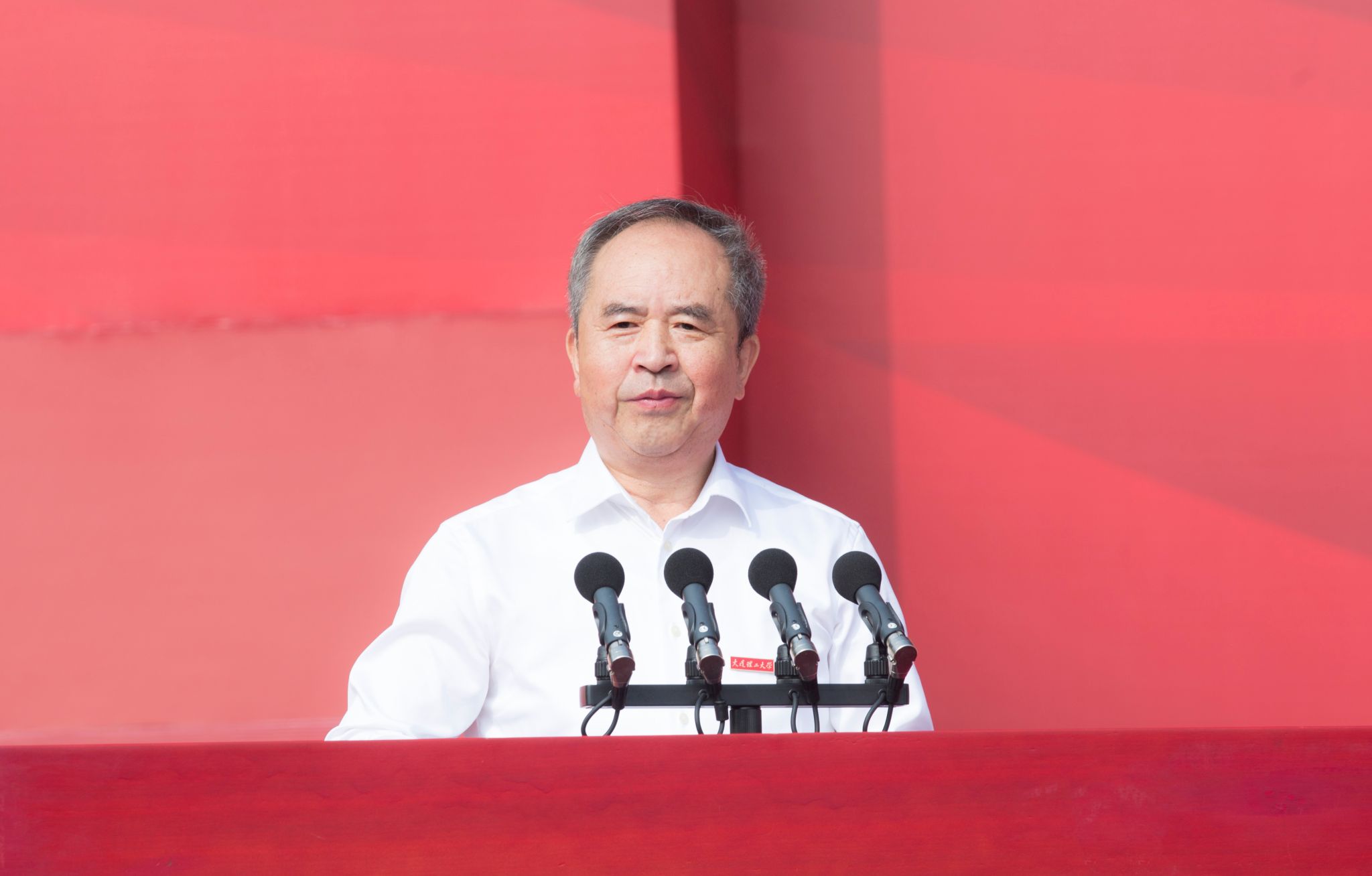 全文来了！校长贾振元院士在2025级新生开学典礼上的致辞！