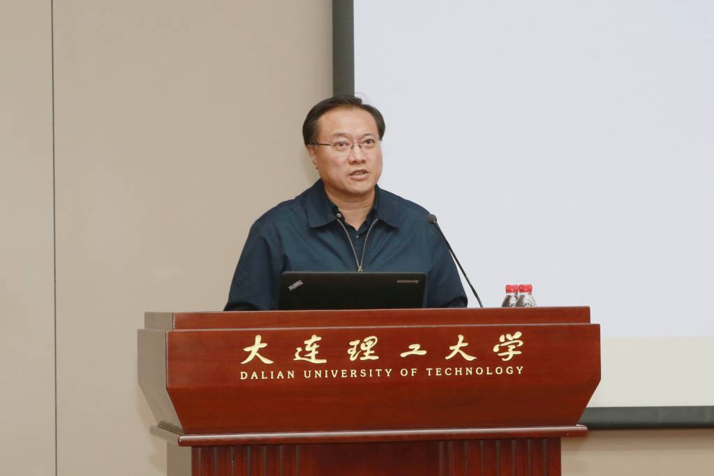 学校部分正科级空岗补充工作动员会举行