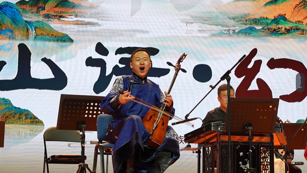 10月19日晚，中国歌剧舞剧院民族乐团室内乐音乐会《山语·幻》在大工上演！秋日的夜晚，国家级艺术剧院带领大工师生走进意境深远、湖光山色的诗意乐境，领略中华民族文化瑰宝的独特魅力！