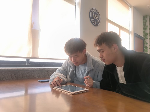 双胞胎成功上岸大工！你们也一定可以！