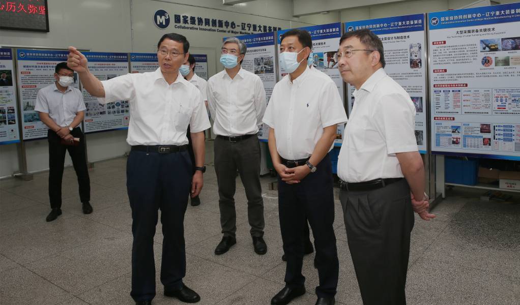 辽宁省委常委、大连市委书记胡玉亭来校调研