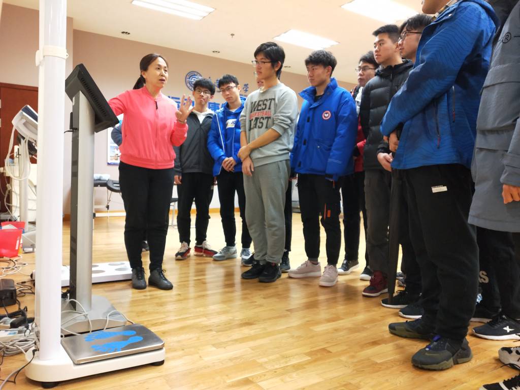 【培根铸魂育新人】宝钢教育基金优秀教师奖获得者——孟昭莉