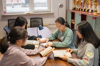 100余门课程90+，大工这个寝室全员保研，登上人民日报等媒体。为大工人点赞！
